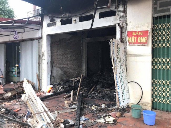 Vụ phóng hỏa đốt nhà ở Hưng Yên khiến đôi vợ chồng cùng con nhỏ tử vong: Đối tượng nghi ngờ em rể bớt xén công trình xây dựng - Ảnh 2.