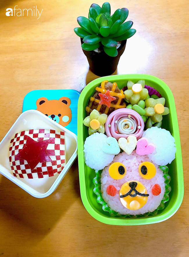 Làm Bento đẹp mắt cho con suốt 3 năm, mẹ Việt ở Nhật tiết lộ mỗi hộp có giá 20 - 30 nghìn đồng khiến ai cũng choáng - Ảnh 2.