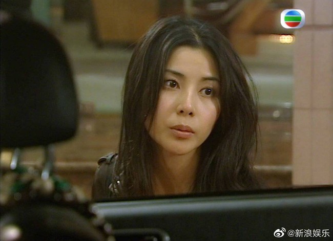 &quot;Bằng chứng thép 4&quot; trên TVB: Hoa hậu Hồng Kông bị chê đơ, Xa Thi Mạn - Mông Gia Tuệ làm cảnh sát đẹp nức nở  - Ảnh 4.