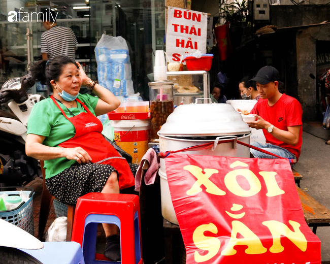 Nét duyên ẩm thực trên đất Kinh Kỳ chẳng cầu kì hoa mỹ với xôi sắn dẻo bùi - Ảnh 4.