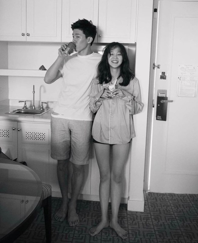 Bộ ảnh cuộc sống đời thường cặp vợ chồng mỹ nhân &quot;Mặt trăng ôm mặt trời&quot; gây sốt mạng xã hội Hàn Quốc, nhìn là muốn kết hôn liền - Ảnh 5.
