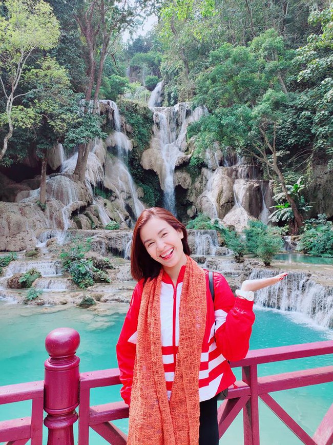 Ta kh&ocirc;ng sửa được thế giới, nhưng ta c&oacute; thể sửa được ch&iacute;nh ta. Ta kh&ocirc;ng thể chủ động với tất cả, nhưng c&oacute; thể chủ động với ch&iacute;nh m&igrave;nh. H&atilde;y điều chỉnh th&aacute;i độ của m&igrave;nh với cuộc sống 1 lần thử xem bạn c&oacute; thấy kh&aacute;c biệt kh&ocirc;ng? C&ograve;n những nguồn năng lượng ti&ecirc;u cực hả? N&eacute; ra, &Aacute;i Phương nhắn nhủ.