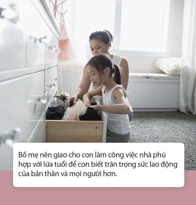 Cậu bé gây chú ý khi tự ngồi khâu tất, biểu cảm rất đáng yêu - Ảnh 3.