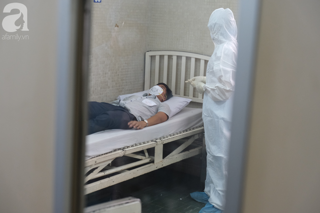 Bộ Y tế công bố thêm 6 ca bệnh mới, 2 trường hợp là nhân viên cung cấp nước sôi của Bệnh viện Bạch Mai - Ảnh 1.