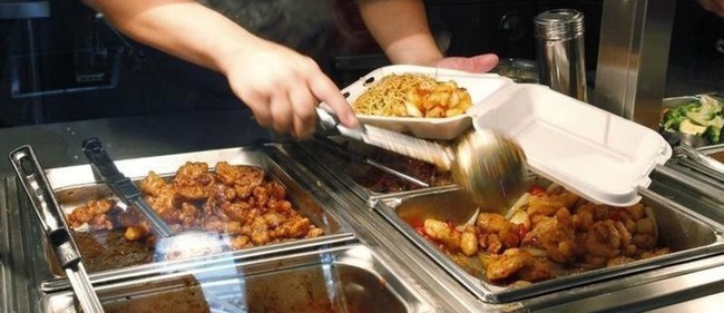 3 nguyên tắc đề phòng Covid-19 khi gọi thức ăn giao tận nhà, chị em công sở làm việc tại gia nên ghi nhớ - Ảnh 4. 3 nguyên tắc đề phòng Covid-19 khi gọi thức ăn giao tận nhà, chị em công sở làm việc tại gia nên ghi nhớ - Ảnh 4.