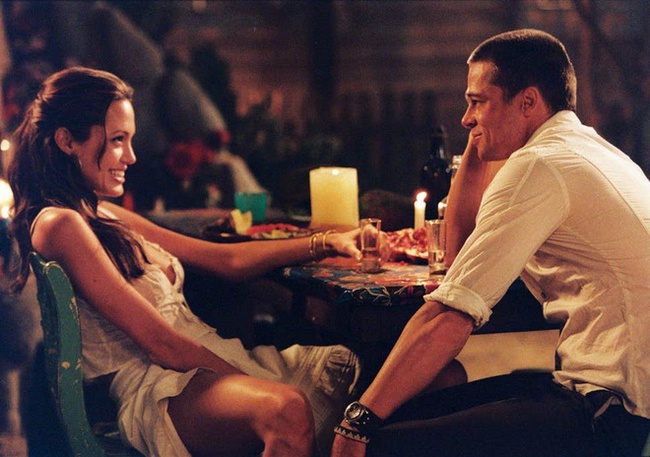 Sốc với tiết lộ Angelina Jolie cố tình không mặc nội y để quyến rũ Brad Pitt khi đóng chung cảnh giường chiếu - Ảnh 2.