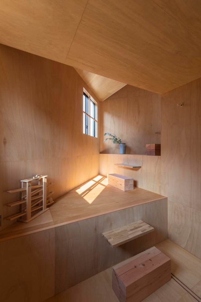 Ngôi nhà ở Takatsuki được thiết kế siêu độc đáo nằm trong 16 tầng hình học - Ảnh 6.