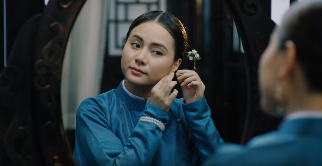 "Phượng Khấu" lên sóng tập 1: Fan ngỡ ngàng vì Hồng Đào bị lồng tiếng lệch pha, lời thoại quá kịch, âm thanh ồn ào - Ảnh 10. "Phượng Khấu" lên sóng tập 1: Fan ngỡ ngàng vì Hồng Đào bị lồng tiếng lệch pha, lời thoại quá kịch, âm thanh ồn ào - Ảnh 10.