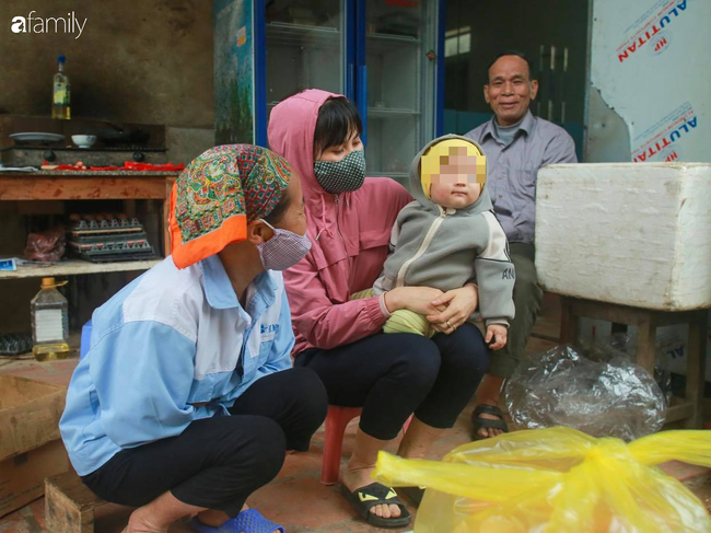 Cảm xúc của người dân Sơn Lôi ngày đầu tiên hết cách ly: &quot;Tôi sẽ về thăm nhà ngoại ngay&quot; - Ảnh 4.