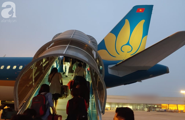 Đã tìm được tung tích 5 hành khách trên chuyến bay có người Nhật Bản nhiễm Covid-19 của Vietnam Airlines - Ảnh 1.