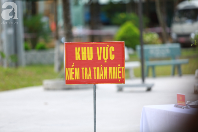 TP.HCM còn 4 ca nghi nhiễm Covid-19 chờ kết quả xét nghiệm, đề nghị khử trùng ngay máy bay đi quốc tế trở về - Ảnh 1.