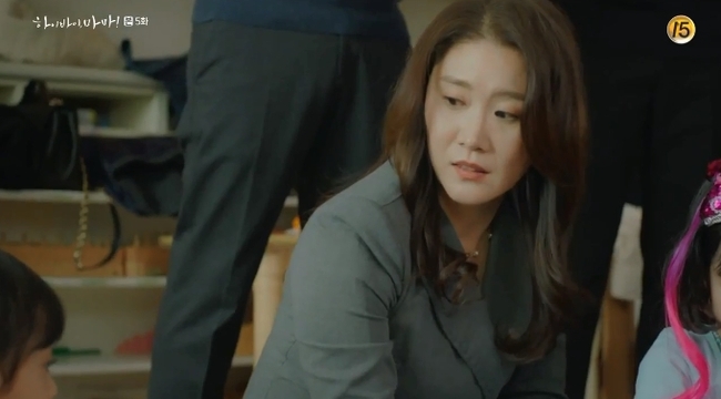 &quot;Hi Bye, Mama&quot;: Thấy con gái nhỏ bị ăn hiếp, Kim Tae Hee tức giận trút nguyên thau đỗ lên đầu vị phụ huynh dằn mặt - Ảnh 5.