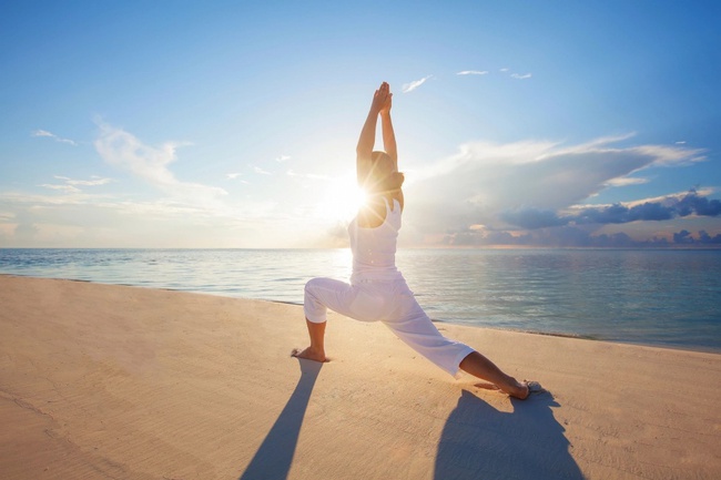 Giảm đau lưng một cách hiệu quả nhờ tập yoga và thái cực quyền - Ảnh 4.