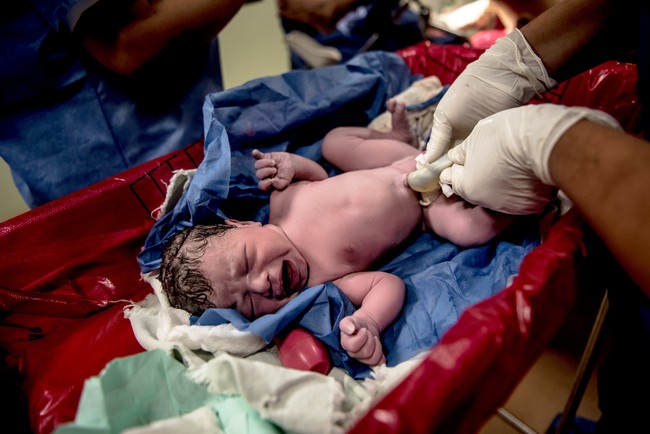 Nỗi thống khổ của thai phụ ở Venezuela: Bị bệnh viện từ chối đỡ đẻ, cực khổ lắm mới sinh được con và những cái chết trở thành &quot;bí mật&quot; - Ảnh 8.