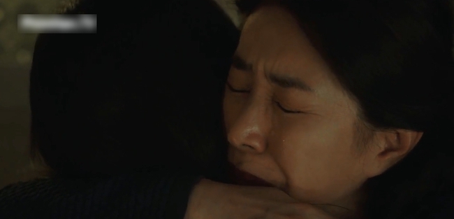 &quot;Hi Bye, Mama&quot; tập cuối: Kim Tae Hee bật khóc khi nghe được tiếng gọi &quot;mẹ&quot;, quyết định lấy cái chết để cứu con gái - Ảnh 6.
