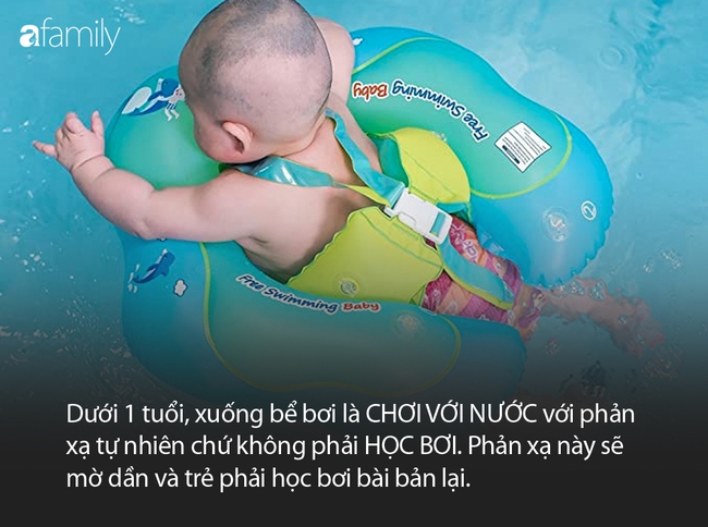 Từ vụ bé trai đi học bơi mà khóc ngằn ngặt vì sợ, bác sĩ Nhi lên tiếng: "Học bơi khác chơi với nước" - Ảnh 2.