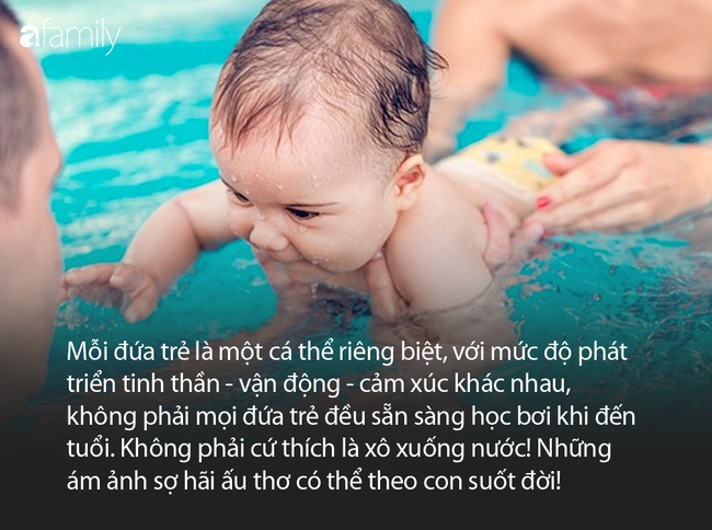 Từ vụ bé trai đi học bơi mà khóc ngằn ngặt vì sợ, bác sĩ Nhi lên tiếng: "Học bơi khác chơi với nước" - Ảnh 4.