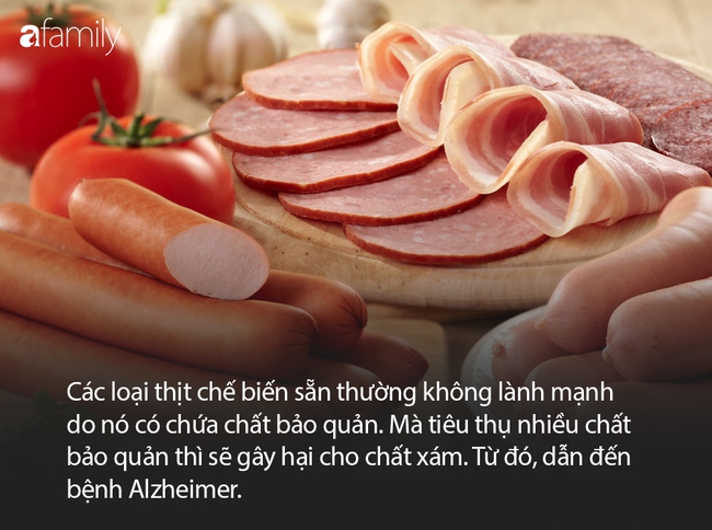 Nghiên cứu mới cho thấy ăn nhiều bánh mì kẹp xúc xích có thể khiến bạn mắc Hội chứng suy giảm trí nhớ - Ảnh 2.