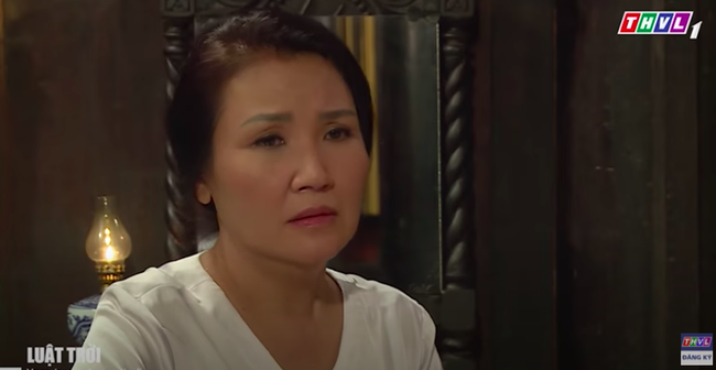 "Luật trời" hé lộ tập 25: Bích từ chối lấy chồng, mẹ Tiến sắp chết vì phát hiện bí mật tráo con? - Ảnh 4. "Luật trời" hé lộ tập 25: Bích từ chối lấy chồng, mẹ Tiến sắp chết vì phát hiện bí mật tráo con? - Ảnh 4.