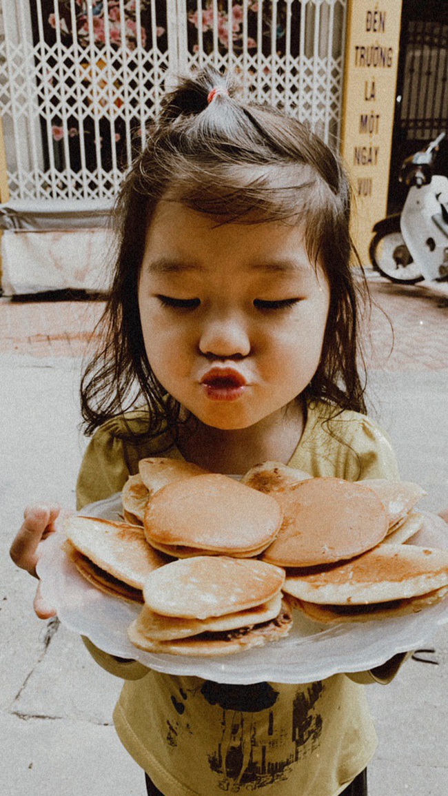 Hậu giãn cách xã hội, cơm nhà vẫn chiếm “ngôi vương", các chị em trở thành siêu đầu bếp hết rồi! - Ảnh 1.