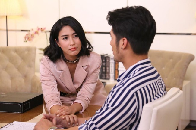 Bị vợ bắt quả tang "thả thính" tình cũ, chồng còn lớn tiếng: 'Nhìn cô tôi thấy tiếc người ta', thì lập tức nhận lại câu trả lời từ cô khiến anh "hóa đá" tại chỗ - Ảnh 2. Bị vợ bắt quả tang "thả thính" tình cũ, chồng còn lớn tiếng: 'Nhìn cô tôi thấy tiếc người ta', thì lập tức nhận lại câu trả lời từ cô khiến anh "hóa đá" tại chỗ - Ảnh 2.