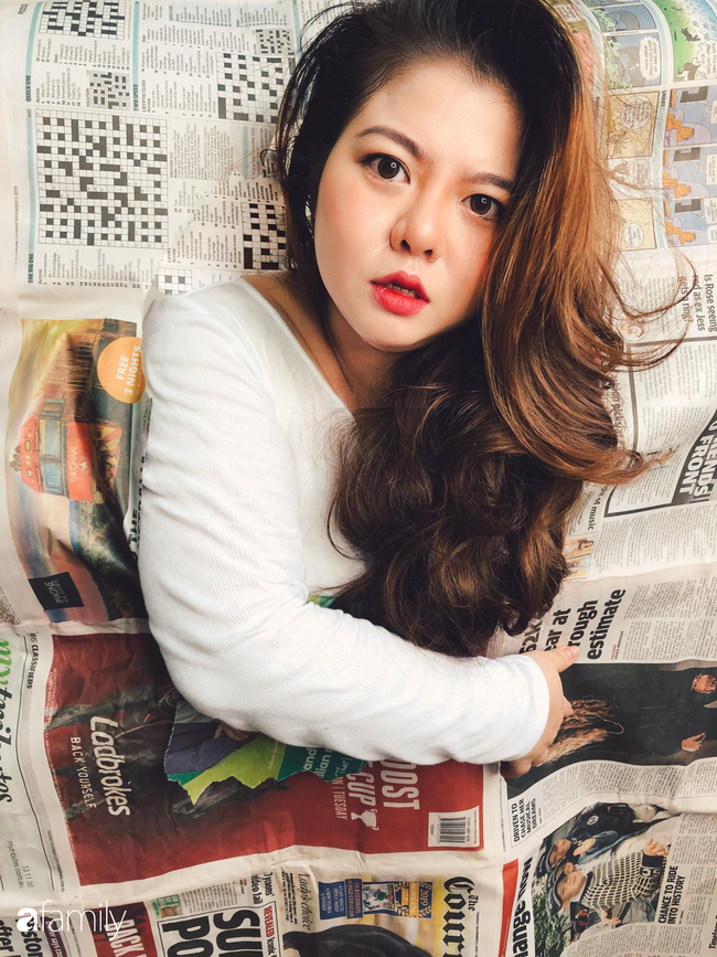 Bằng túi nylon đi chợ, giấy báo, ly uống nước,... cô người mẫu Plus size đầu tiên Việt Nam tạo ra 5 kiểu chụp ảnh siêu &quot;xịn sò&quot; cho chị em áp dụng ngay tại nhà - Ảnh 3.