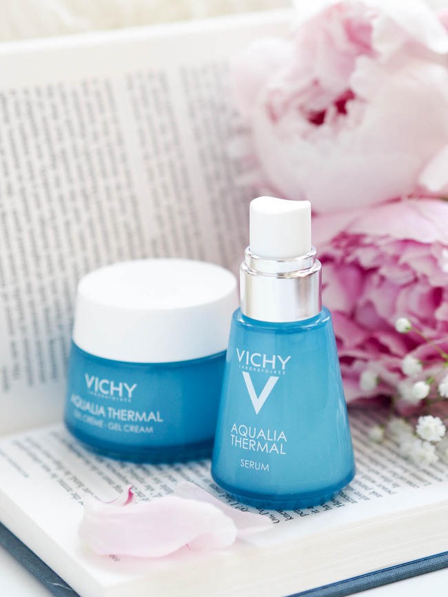 Hè bôi gì cũng thấy nhớp nháp, bạn nên trang bị ngay 1 trong 6 lọ serum bơm da căng mướt nhưng vẫn nhẹ mặt này - Ảnh 7.