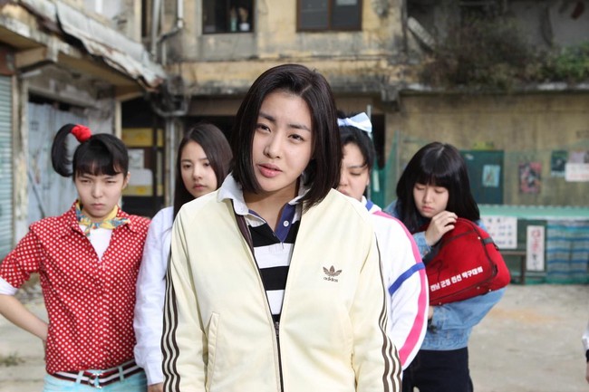 Top phim Hàn Quốc lầy lội để &quot;cày&quot; trong mùa dịch: Lee Kwang Soo - Na Moon Hee siêu bựa khiến khán giả cười ngất - Ảnh 11.