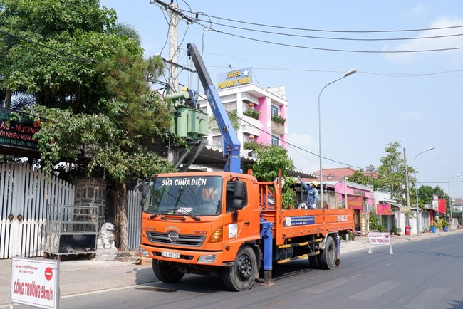 Giảm 100% giá điện cho các cơ sở khám chữa và khu cách ly tập trung phòng chống dịch COVID-19 - Ảnh 2.