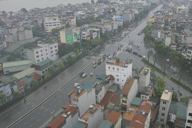 Clip: Những &quot;điểm đen&quot; tắc đường ở Hà Nội giữa mùa dịch khi nhìn từ trên cao - Ảnh 6.