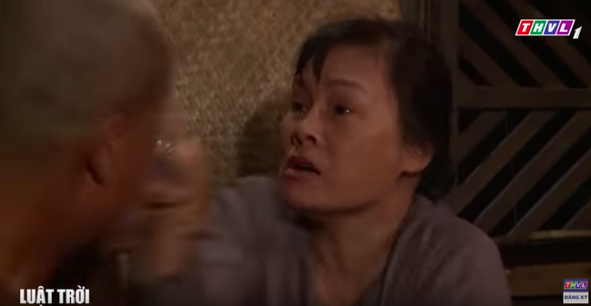 &quot;Luật trời&quot; hé lộ tập 11: Con gái Thảo (Quỳnh Lam) bệnh nặng sắp qua đời, xuất hiện cảnh chồng đánh vợ thô bạo - Ảnh 5.