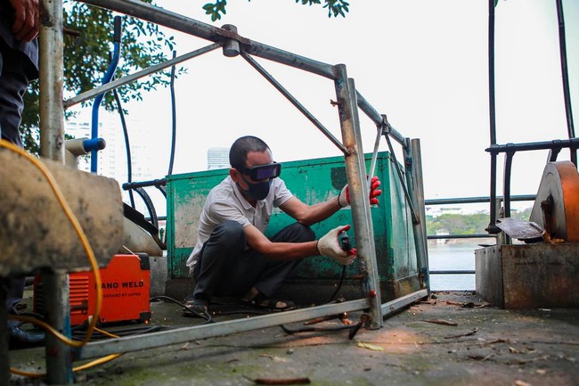 Hà Nội: Hàn rào sắt tại khu vui chơi ngăn người dân tập thể dục  - Ảnh 6.