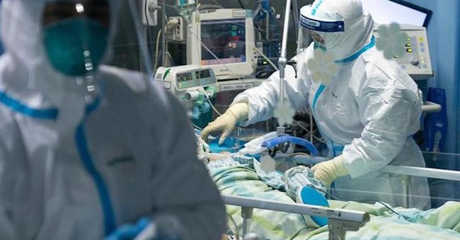 Phi công người Anh tiên lượng nguy kịch, BN 161 có thể được chuyển về Bạch Mai - Ảnh 1. Phi công người Anh tiên lượng nguy kịch, BN 161 có thể được chuyển về Bạch Mai - Ảnh 1.
