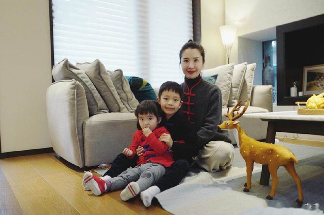 Bước vào giới thượng lưu sau khi kết hôn, rốt cuộc phu nhân chủ tịch Taobao đã sống xa hoa đến thế nào trước khi phát hiện chồng ngoại tình? - Ảnh 6. Bước vào giới thượng lưu sau khi kết hôn, rốt cuộc phu nhân chủ tịch Taobao đã sống xa hoa đến thế nào trước khi phát hiện chồng ngoại tình? - Ảnh 6.
