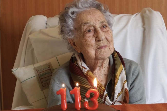 Cụ bà 113 tuổi tại Tây Ban Nha là người già nhất &quot;đánh bại&quot; COVID-19 - Ảnh 3.