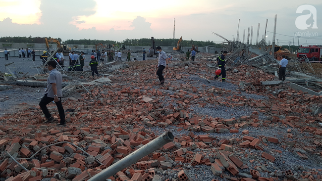 Vụ sập công trình ở khu công nghiệp Giang Điền, Đồng Nai: Hiện trường tan hoang, 25 người thương vong - Ảnh 5.