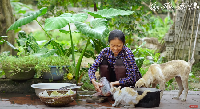 Kênh YouTube &quot;Ẩm thực mẹ làm&quot; của bà mẹ nông dân người Việt được chính YouTube giới thiệu một cách giản dị trên Twitter - Ảnh 4.