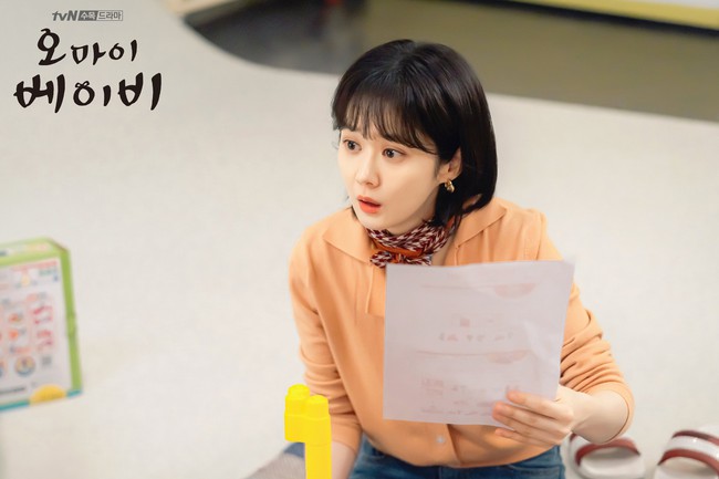 Style của Jang Nara trong phim mới: Nhìn chung là cực hay ho, dù có vài lần diện đồ bà thím cũng không dìm nổi nhan sắc &quot;ma cà rồng&quot; - Ảnh 3.