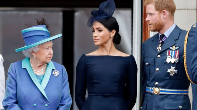 &quot;Vũ khí bí mật&quot; của Nữ hoàng Anh để lấp đi chỗ trống của Meghan Markle trong gia đình hoàng gia, một sự l - Ảnh 1.