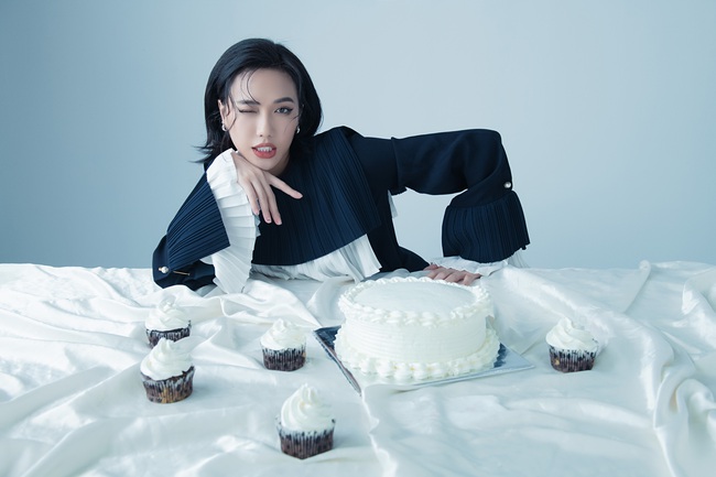 Mừng tuổi mới rực rỡ, Diệu Nhi táo bạo khoe vai trần và vòng ngực căng đầy - Ảnh 5. Mừng tuổi mới rực rỡ, Diệu Nhi táo bạo khoe vai trần và vòng ngực căng đầy - Ảnh 5.