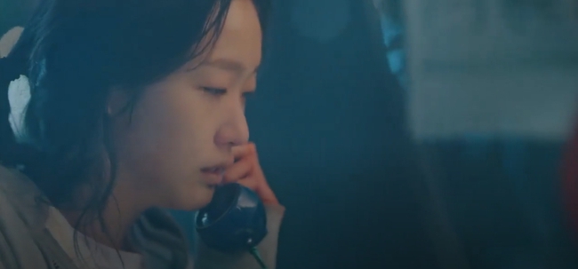 &quot;Quân vương bất diệt&quot; tập 11: Lee Min Ho hóa anh hùng giải cứu Kim Go Eun trong biển máu nhưng rating phim vẫn rơi thê thảm - Ảnh 6.