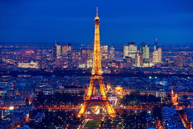 Tháp Eiffel nổi tiếng thế giới thì ai cũng biết nhưng trên đỉnh tòa tháp này còn ẩn chứa một bí mật bất ngờ vô cùng đặc biệt - Ảnh 3.