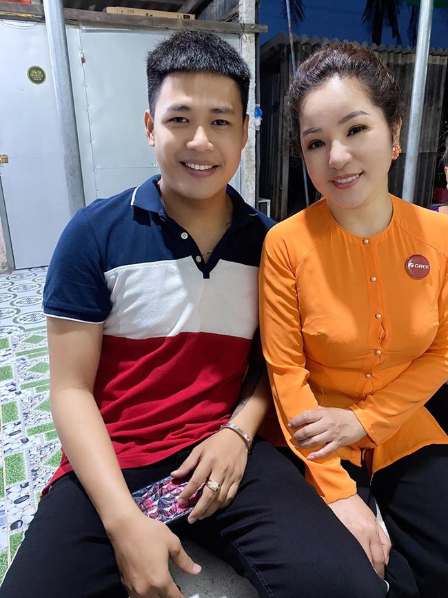 Cuộc sống với biến cố mất con sinh đôi, bỏ tham vọng showbiz về làm nông dân trồng thanh long của &quot;hot boy trà sữa&quot; nổi đình đám Thách thức danh hài 3 năm trước - Ảnh 6.