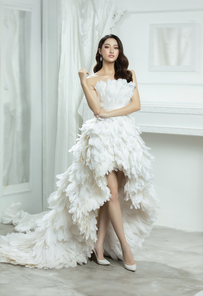 Bộ ba Hoa hậu Tiểu Vy - Mỹ Linh - Thùy Linh &quot;đẹp rụng rời&quot; khi đọ vương miện trong bộ ảnh mới - Ảnh 8.