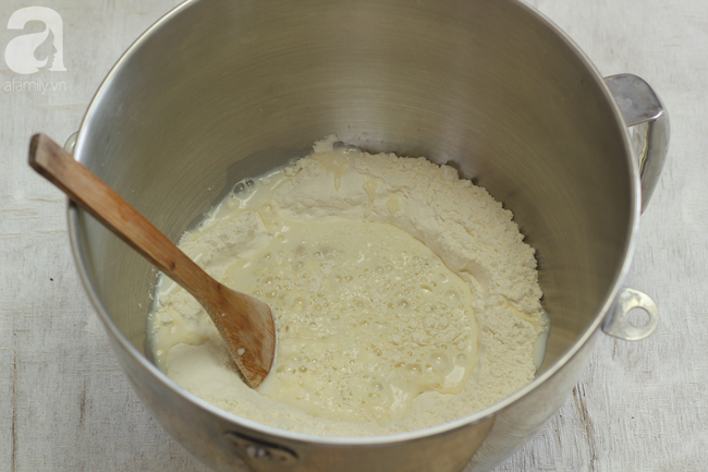 Tự làm bánh mì bơ sữa mềm mịn thơm phức hóa ra lại chẳng khó chút nào!