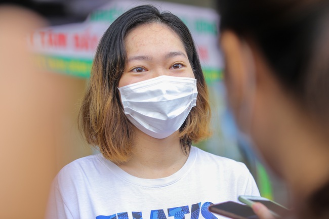 Bệnh nhân nhiễm COVID-19 xét nghiệm nhiều nhất Việt Nam: "Tôi đã vô cùng chán nản, tôi sợ mình sẽ lây cho những người xung quanh" - Ảnh 3. Bệnh nhân nhiễm COVID-19 xét nghiệm nhiều nhất Việt Nam: "Tôi đã vô cùng chán nản, tôi sợ mình sẽ lây cho những người xung quanh" - Ảnh 3.
