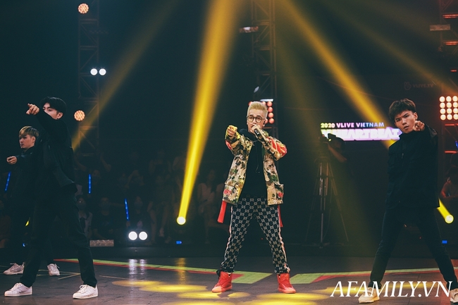 Hoàng Yến Chibi múa quạt "thần sầu", Hương Giang kể chuyện bắt ghen ngay tại giường - Ảnh 11. Hoàng Yến Chibi múa quạt "thần sầu", Hương Giang kể chuyện bắt ghen ngay tại giường - Ảnh 11.