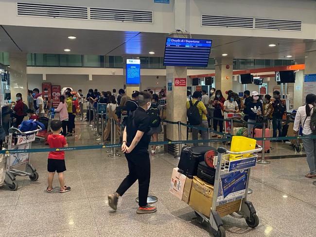 Bệnh nhân 271 đã có kết quả xét nghiệm dương tính tại Anh từ ngày 7/4 nhưng không được điều trị - Ảnh 1. Bệnh nhân 271 đã có kết quả xét nghiệm dương tính tại Anh từ ngày 7/4 nhưng không được điều trị - Ảnh 1.