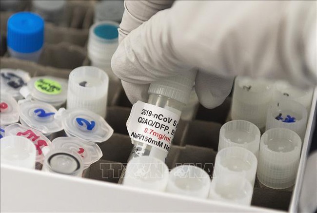 Mỹ thử nghiệm ít nhất 14 loại vaccine phòng virus SARS-CoV-2 - Ảnh 1.