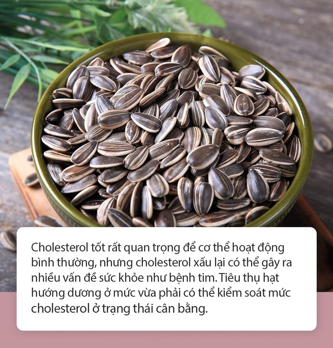 Hạt hướng dương rất tốt cho cơ thể, nhưng ăn quá nhiều sẽ khiến cơ thể “lãnh đủ” 7 hậu quả, nguy hiểm nhất là gây teo não - Ảnh 1.